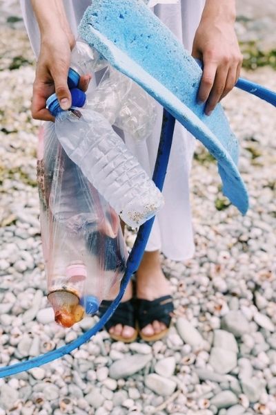 Plásticos reciclados para elaboración de tejidos