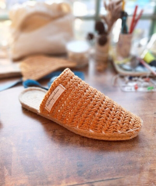 Mules tejidas a crochet India de DE FIBRAS Y MADERA