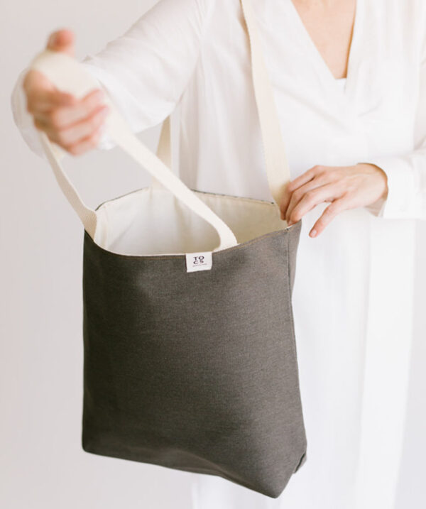 Bolso totebag gris de TOCS