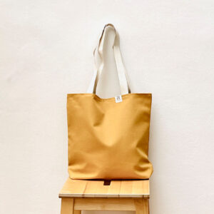 Bolso totebag mostaza de TOCS