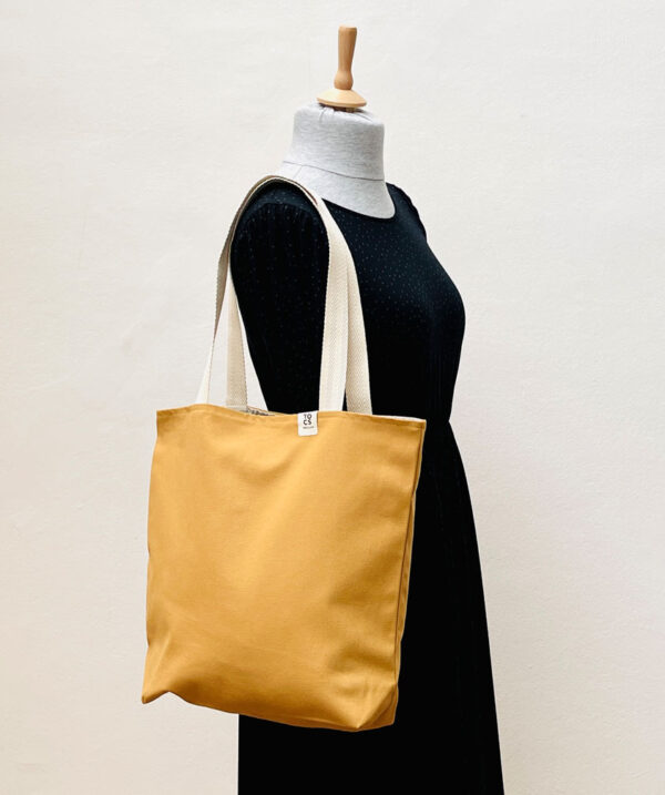 Bolso totebag mostaza de TOCS