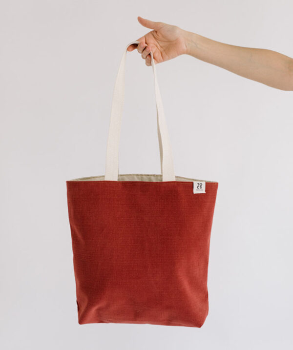 Bolso totebag rojo de TOCS