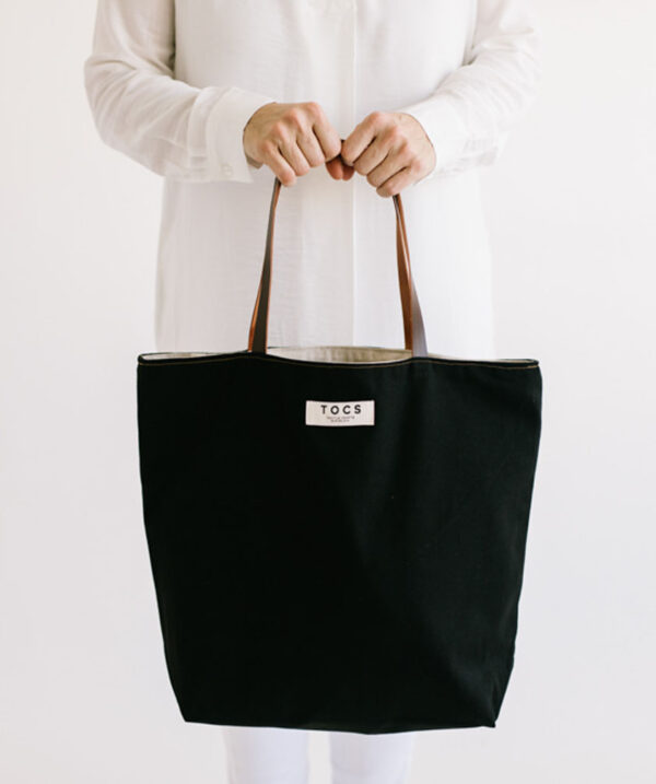 Bolso totebag negro xl de TOCS