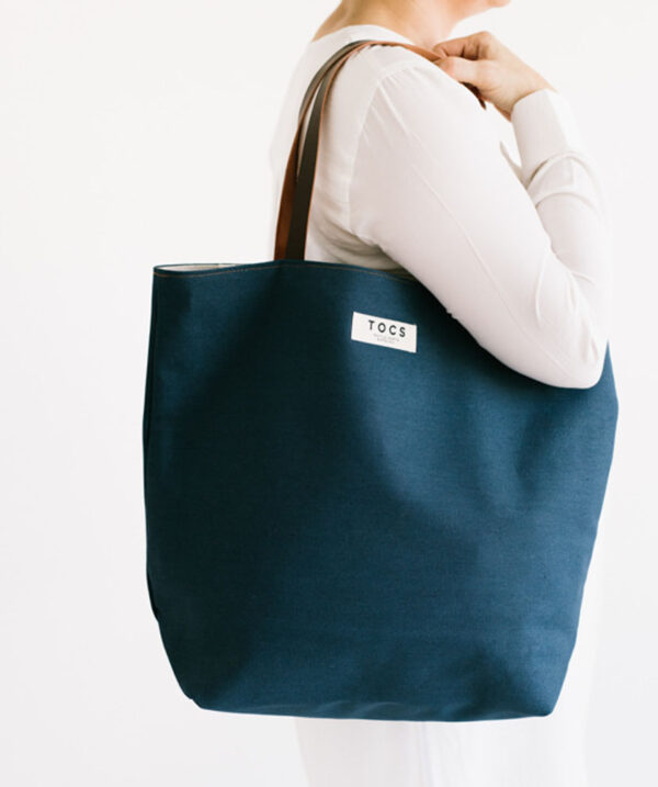 Bolso totebag azul xl de TOCS