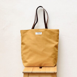 Bolso totebag mostaza xl de TOCS