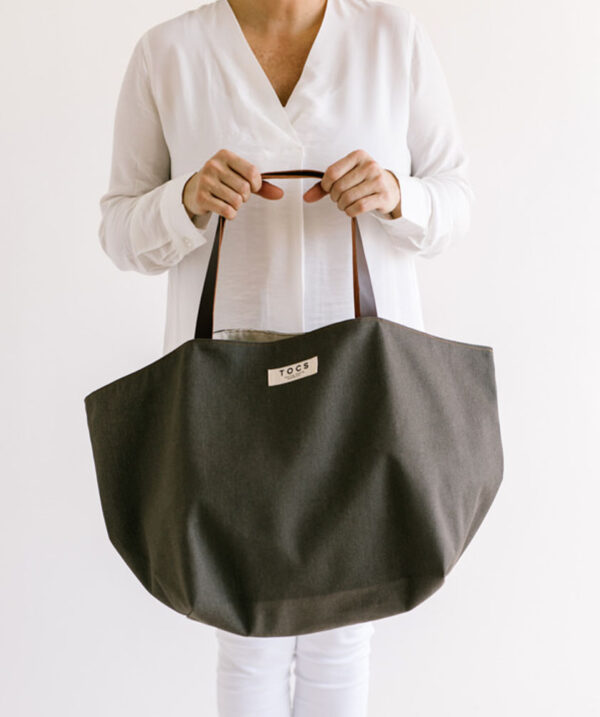 Bolso totebag gris xl de TOCS