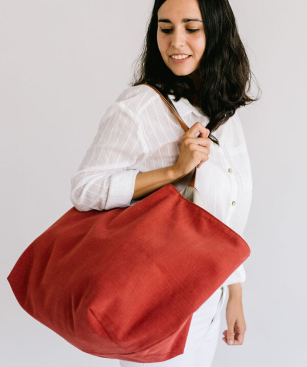 Bolso totebag rojo xl de TOCS